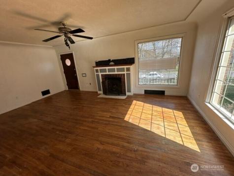 4811 N Lincoln Street Spokane WA 99205