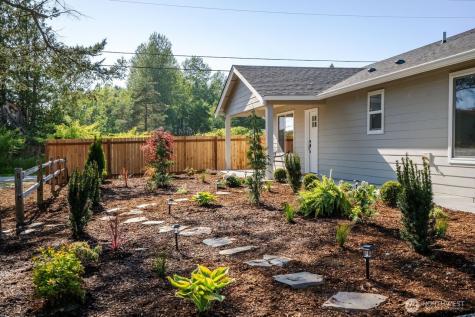 4392 Birch Bay Lynden Road Blaine WA 98230