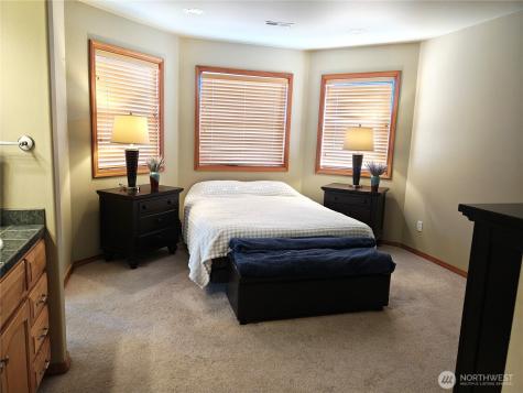 1703 32nd Street Anacortes WA 98221