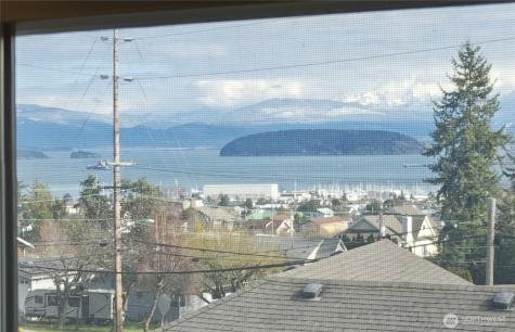 1703 32nd Street Anacortes WA 98221