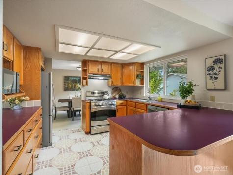 17649 SE 297th Place Kent WA 98042