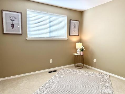 17649 SE 297th Place Kent WA 98042