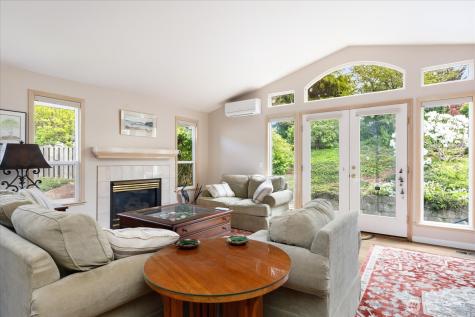 2475 SW Talon Loop Oak Harbor WA 98277