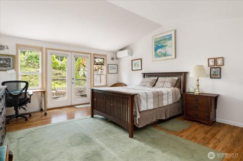 2475 SW Talon Loop Oak Harbor WA 98277