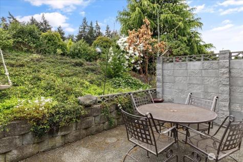 2475 SW Talon Loop Oak Harbor WA 98277