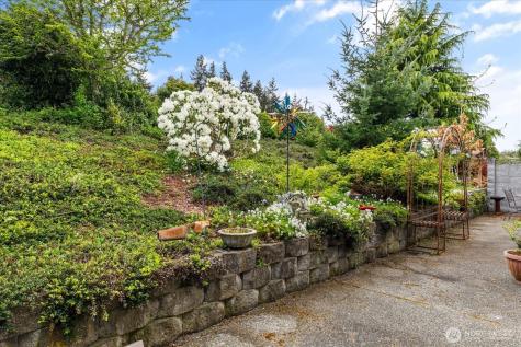 2475 SW Talon Loop Oak Harbor WA 98277