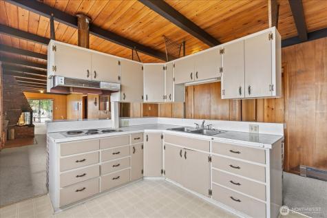 1085 Rockaway Lane Camano Island WA 98282
