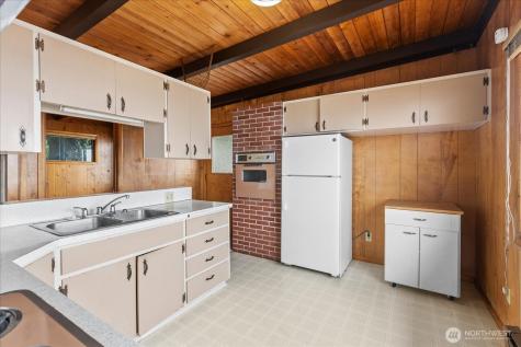 1085 Rockaway Lane Camano Island WA 98282