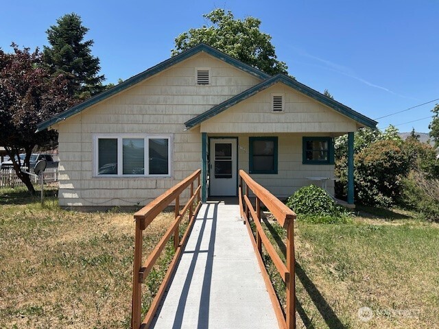 1106 Okanogan Avenue Wenatchee WA 98801