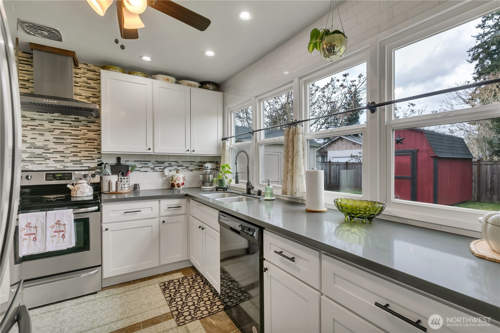 6905 Foster Street SW Lakewood WA 98499