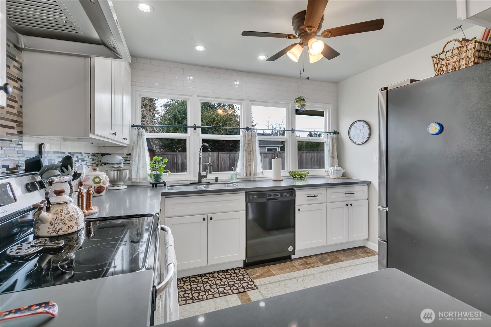 6905 Foster Street SW Lakewood WA 98499