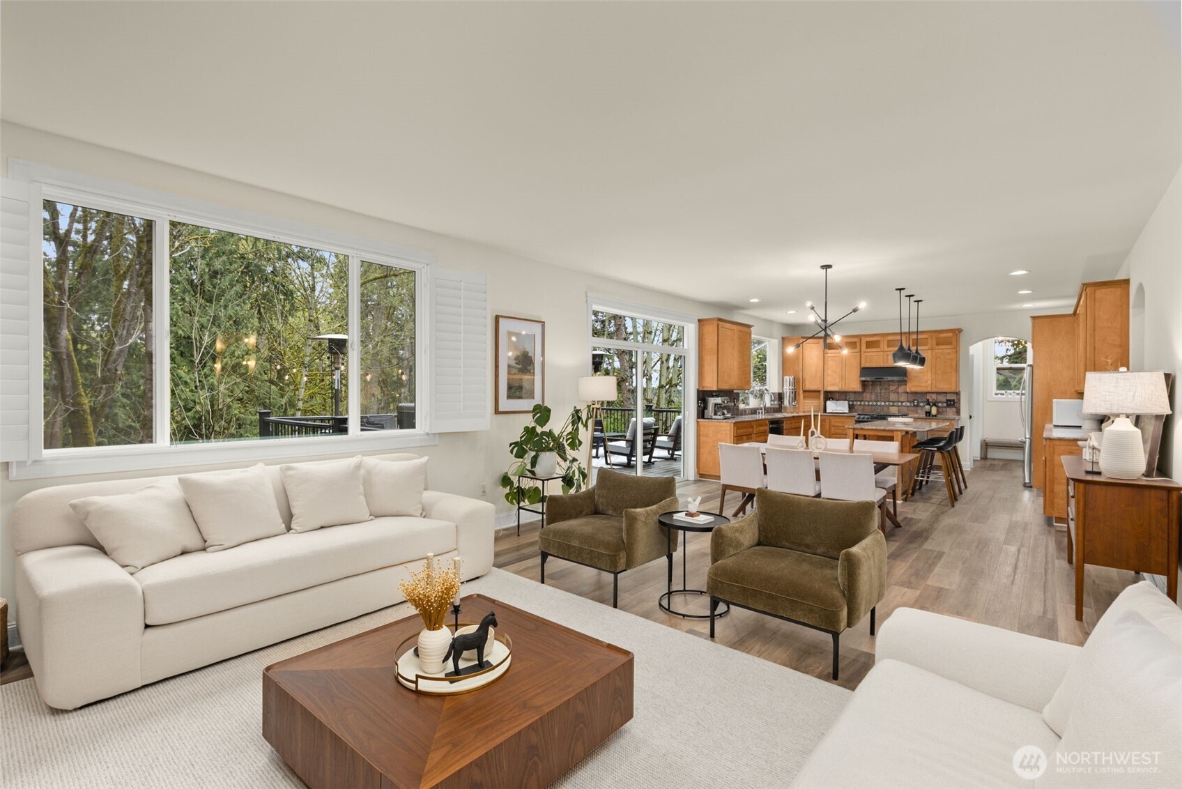 15820 104th Avenue NE Bothell WA 98011