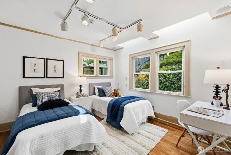 2514 Lake Park Drive S Seattle WA 98144