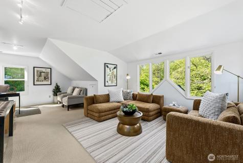 2514 Lake Park Drive S Seattle WA 98144