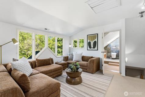 2514 Lake Park Drive S Seattle WA 98144
