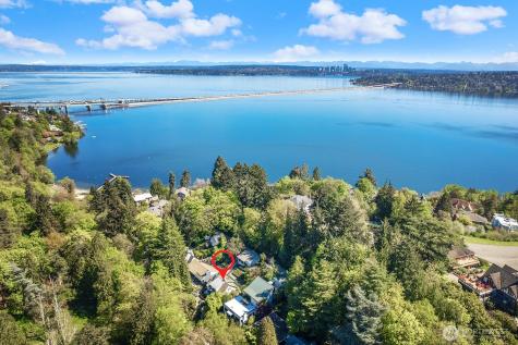 2514 Lake Park Drive S Seattle WA 98144