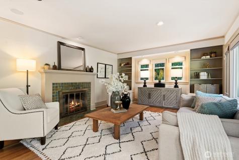2514 Lake Park Drive S Seattle WA 98144