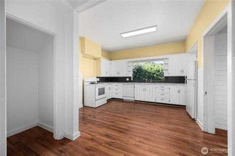 1502 E Maplewood Avenue Bellingham WA 98225
