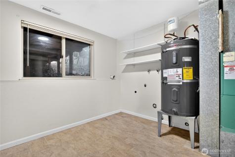 28 Madrona Place Dupont WA 98327