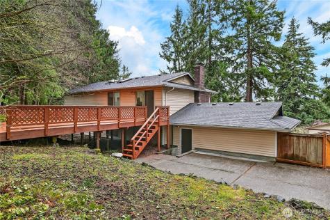28 Madrona Place Dupont WA 98327