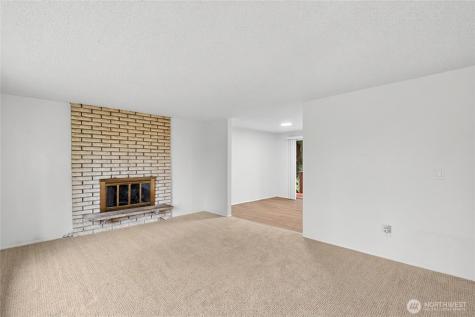 28 Madrona Place Dupont WA 98327