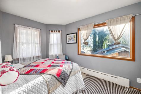 9009 Martin Avenue NW Silverdale WA 98383