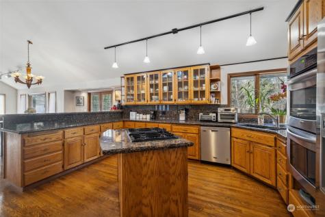 9009 Martin Avenue NW Silverdale WA 98383