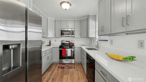 7301 32nd Avenue S Seattle WA 98118