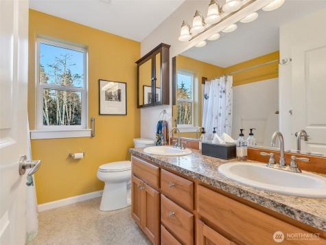 18215 Mill Lane Long Beach WA 98631