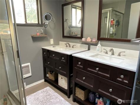 2260 Darvic Place Oak Harbor WA 98277