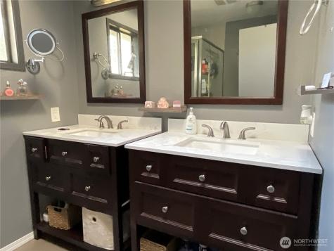 2260 Darvic Place Oak Harbor WA 98277