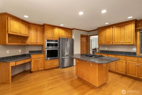 6728 St. Andrews Drive Mukilteo WA 98275