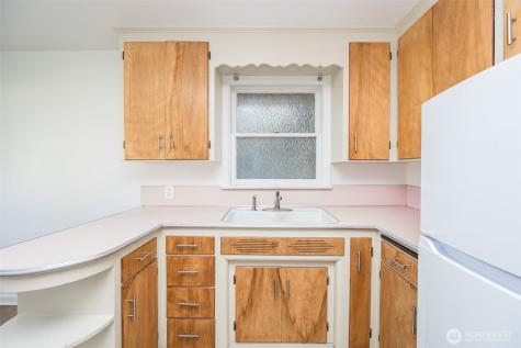 6521 S Park Avenue Tacoma WA 98408