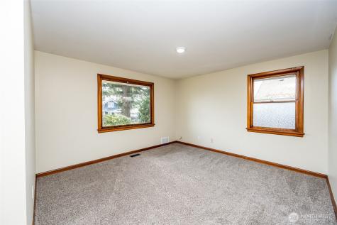 6521 S Park Avenue Tacoma WA 98408