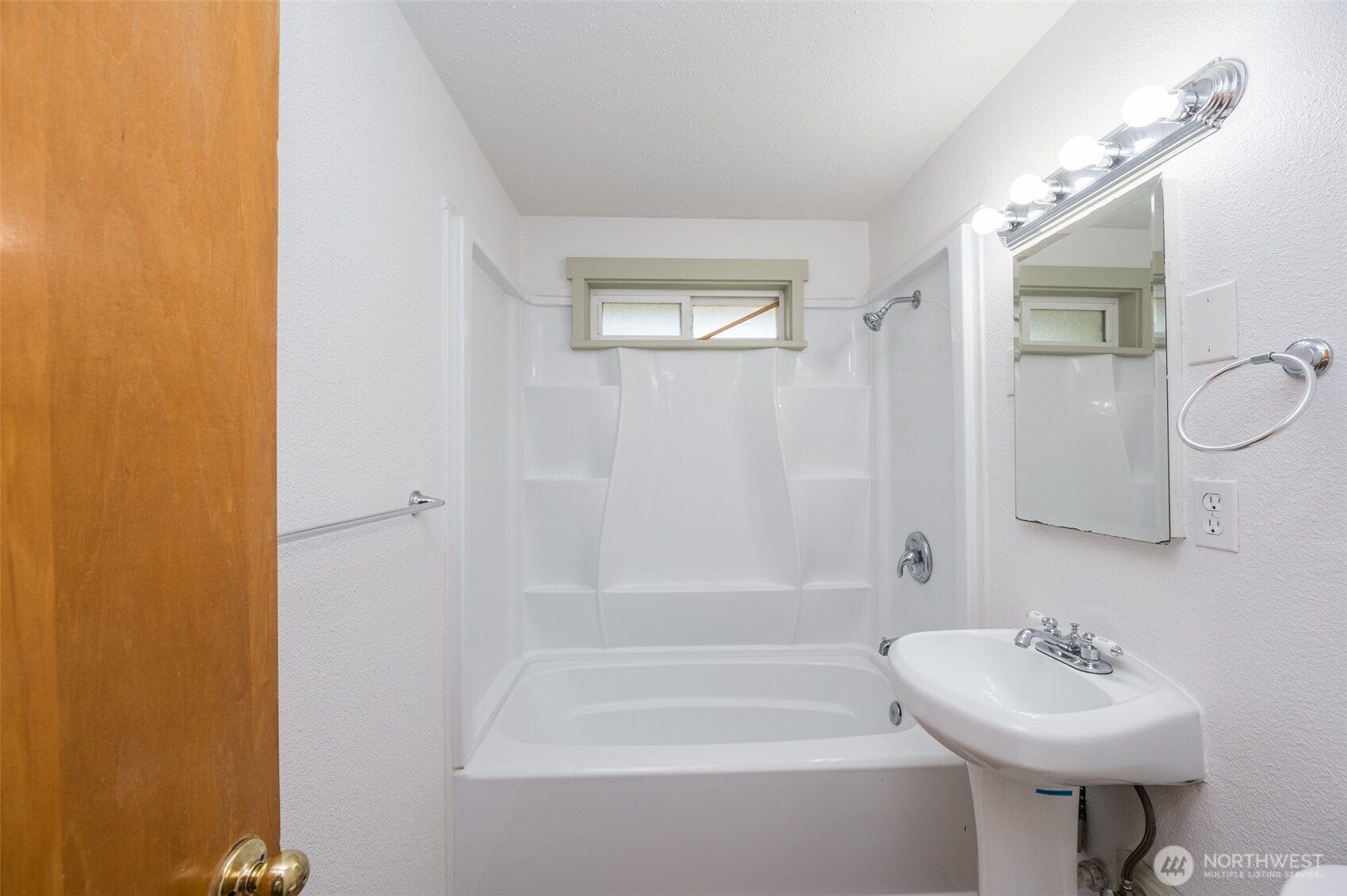 6521 S Park Avenue Tacoma WA 98408
