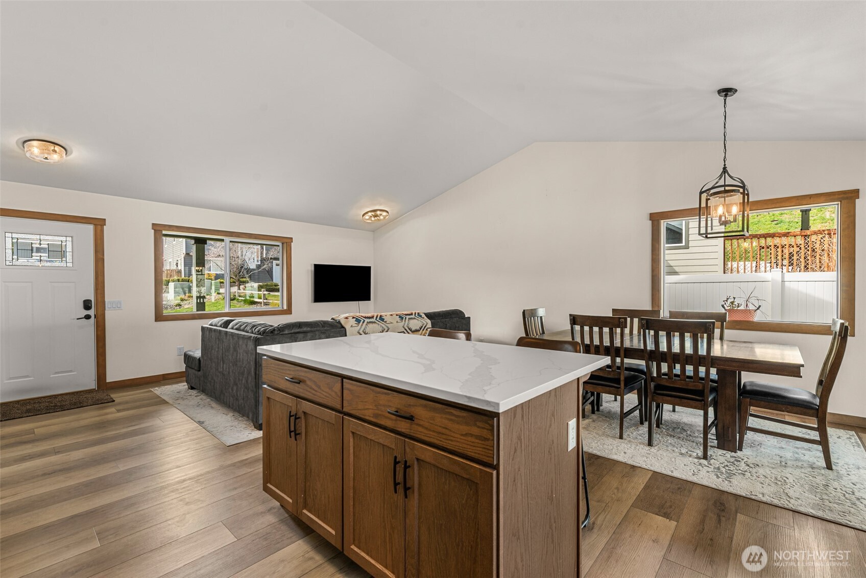 1989 4th St SE East Wenatchee WA 98802