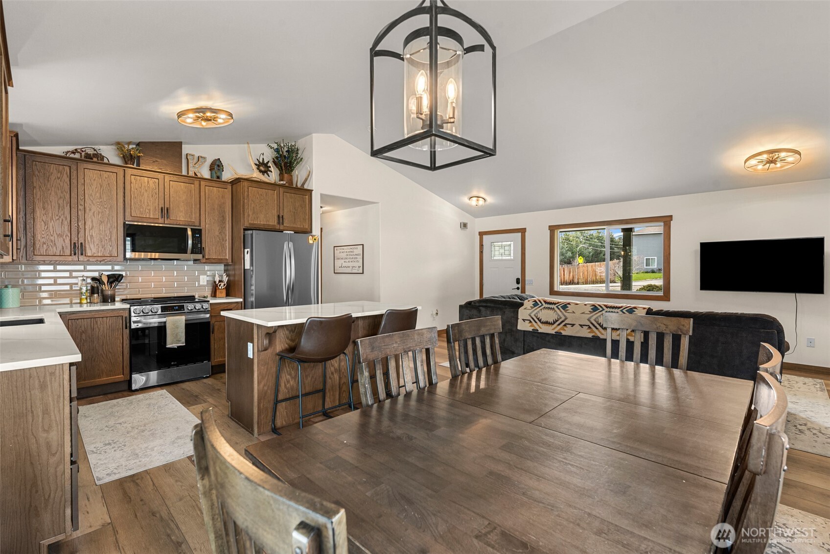 1989 4th St SE East Wenatchee WA 98802