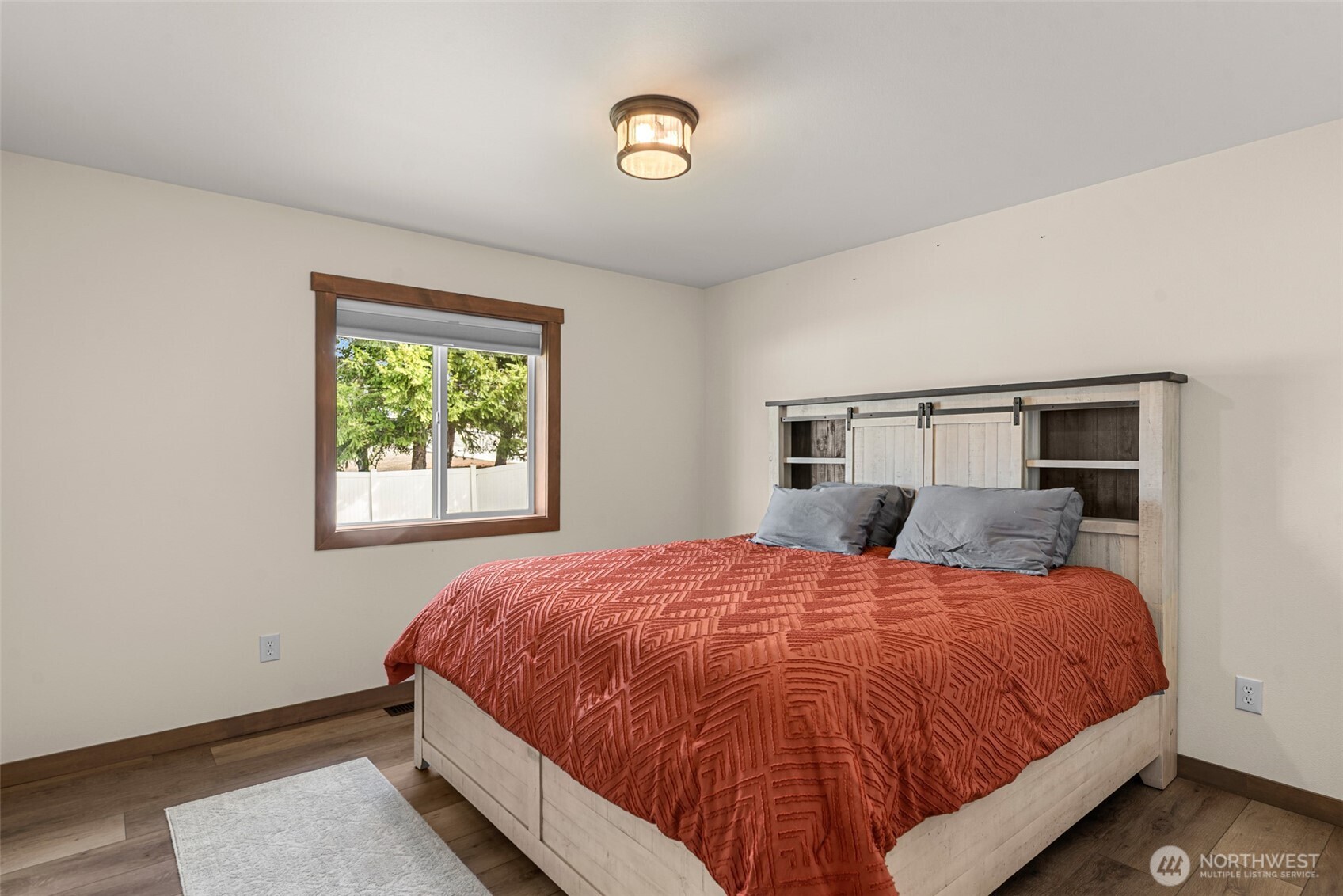 1989 4th St SE East Wenatchee WA 98802