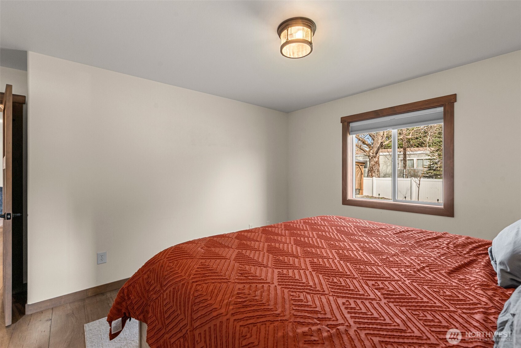 1989 4th St SE East Wenatchee WA 98802