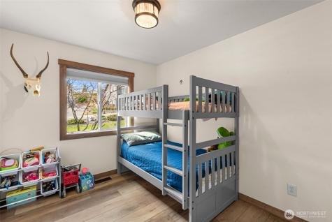 1989 4th St SE East Wenatchee WA 98802