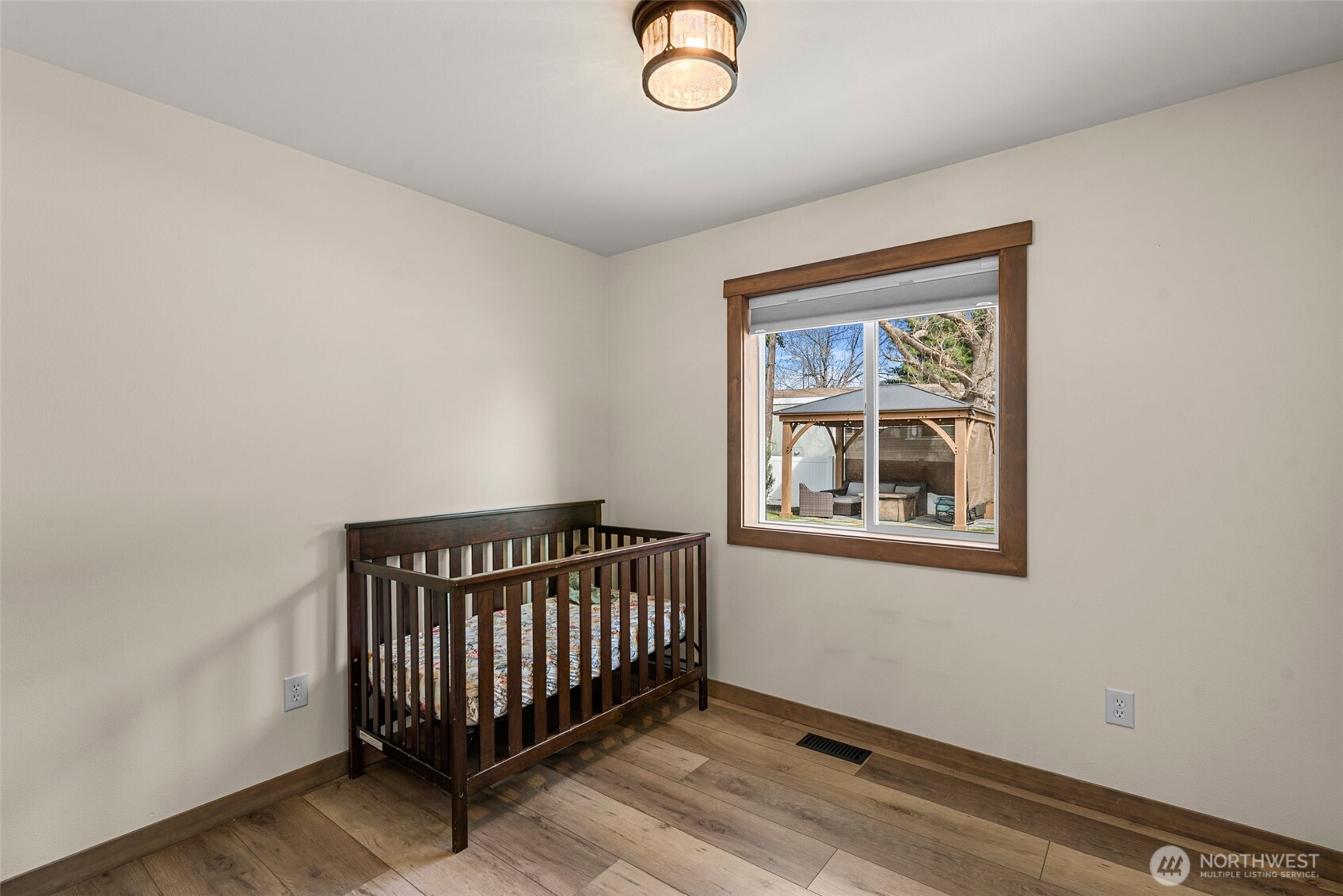 1989 4th St SE East Wenatchee WA 98802