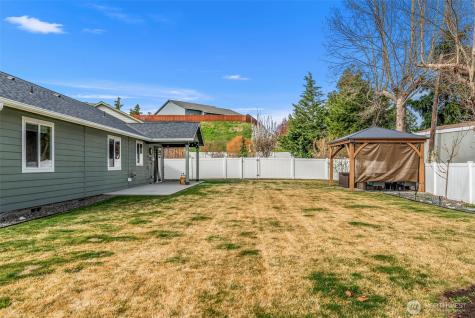 1989 4th St SE East Wenatchee WA 98802