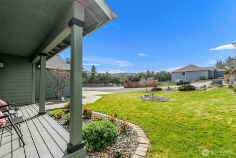 1989 4th St SE East Wenatchee WA 98802