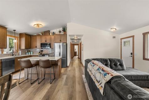 1989 4th St SE East Wenatchee WA 98802