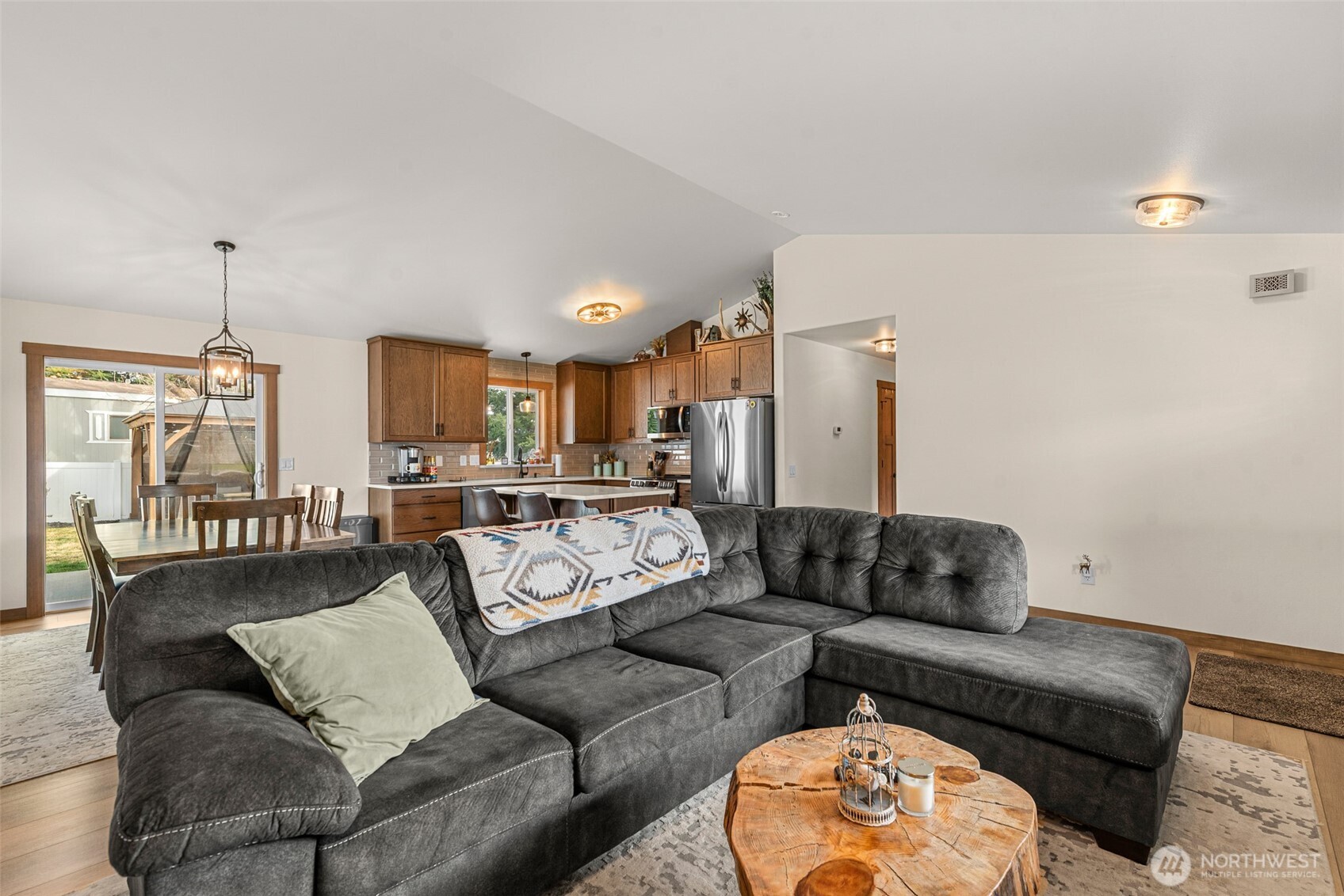 1989 4th St SE East Wenatchee WA 98802