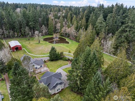8180 NE West Port Madison Road Bainbridge Island WA 98110