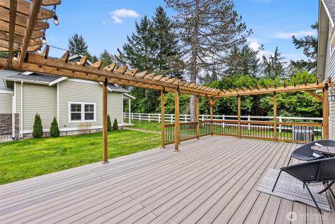 8180 NE West Port Madison Road Bainbridge Island WA 98110