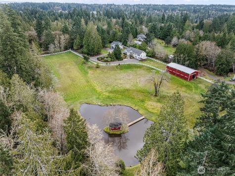 8180 NE West Port Madison Road Bainbridge Island WA 98110