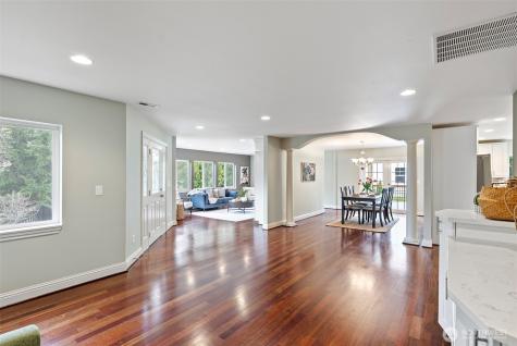 8180 NE West Port Madison Road Bainbridge Island WA 98110