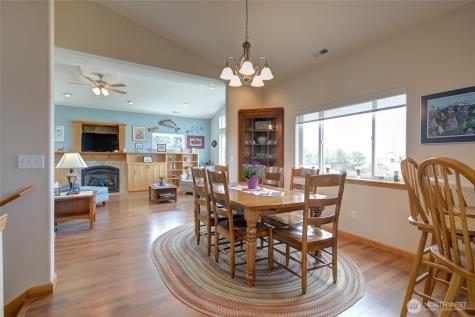 272 Sand Dune Avenue NW Ocean Shores WA 98569